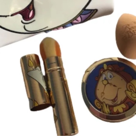 🎁 Disney Beauty And The Beast Bundle 18 pcs in Themed Box Brush Set, mirror,bag - Picture 10 of 12